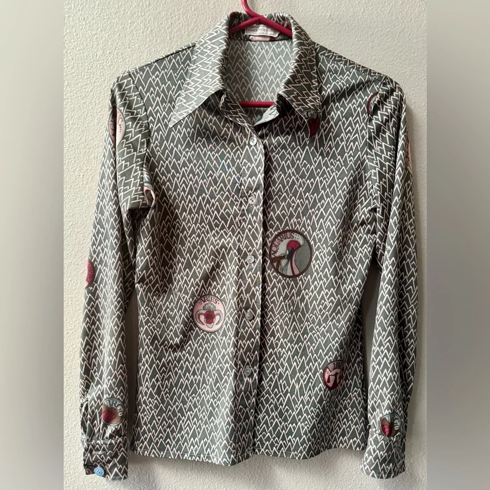 VINTAGE JONES NEW YORK ASTROLOGY BUTTON DOWN BLOUSE WOMENS SIZE 10~RARE!! - Picture 3 of 14